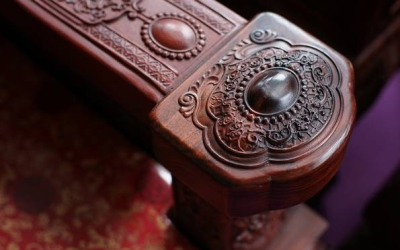 紅木家具廠為您介紹為什么大家都愛紅木家具？